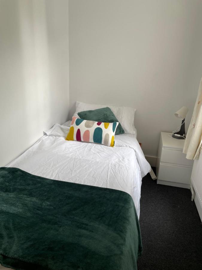 קאמברידג' Cozy 3 Bedrooms Home Off Mill Road Sleep מראה חיצוני תמונה